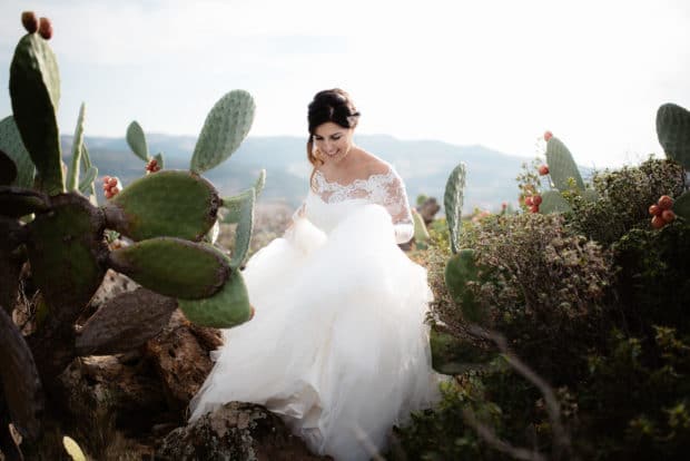 wedding in Sardinia cactus